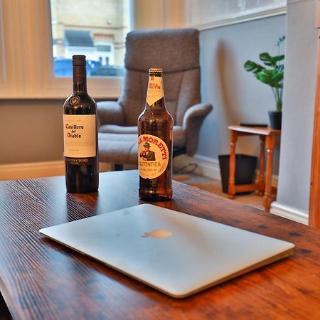 Devon St - Cozy Home, Free Easy Parking! Kingston upon Hull Bagian luar foto